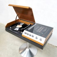 Wega vintage design turntable platenspeler