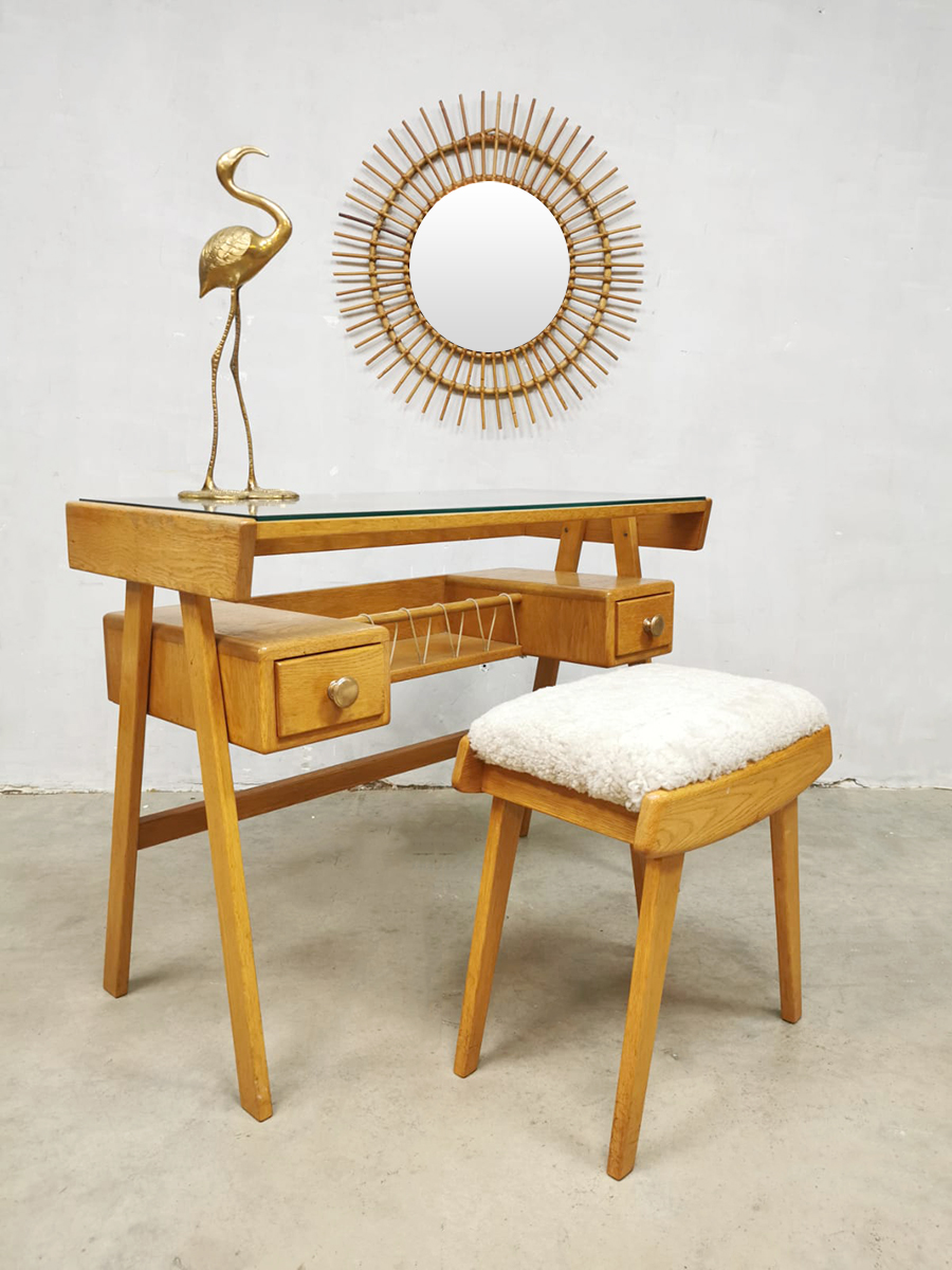 constant druk hond Dutch vintage design dressing table desk kaptafel bureau 'Teddy' ottoman |  Bestwelhip
