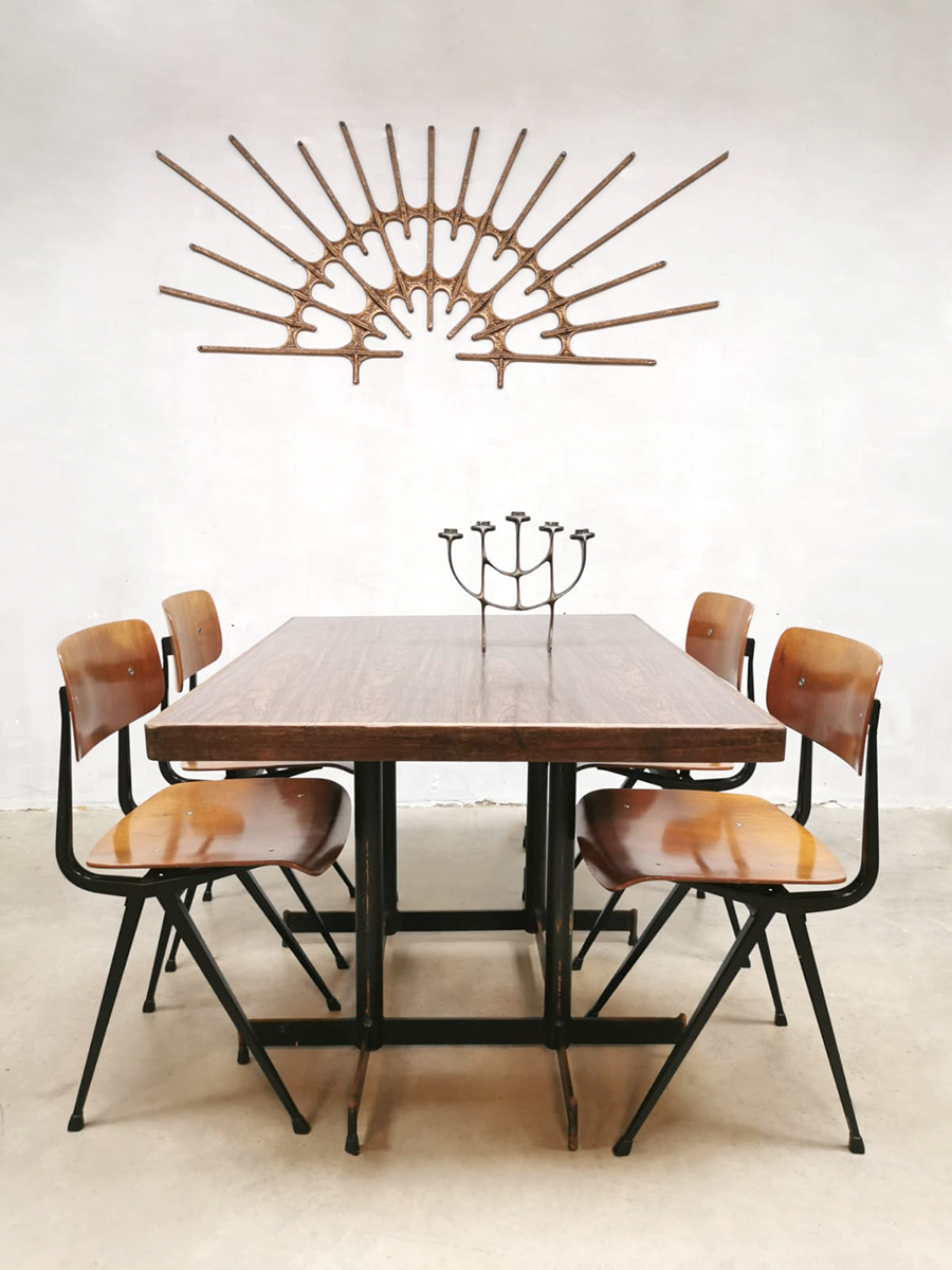 Vintage industrial dining tables industriële bistro tafels 'Molecules shapes'