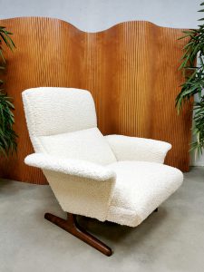 Danish vintage design armchair lounge chair midcentury modern sheepskin fauteuil stoel Teddy