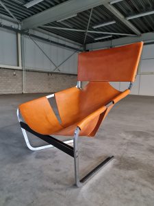 Lounge fauteuil Pierre Paulin chair leather F444 Artifort vintage