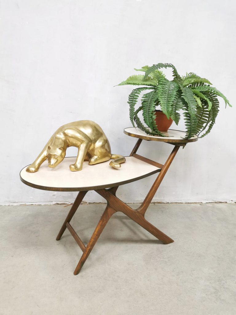 Vintage side table plant stand display bijzettafel plantentafel