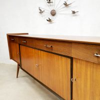 Vervolg Integraal wenkbrauw Vintage teakwood Dutch design sideboard dressoir wandkast | Bestwelhip