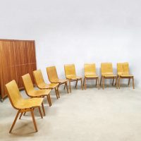 vintage stacking chairs Ronald Rainer Stadhalle Wenen stapelbare stoelen