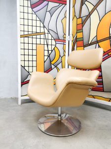 Tulip chair Artifort Pierre Paulin