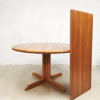 Danish design dining table solid woof eetkamertafel Moller