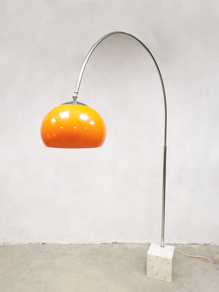 Midcentury vintage design arc floor lamp booglamp Harvey Guzzini retro lamp