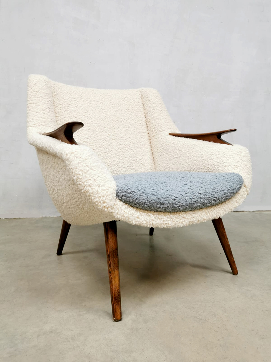 Midcentury Danish design armchairs lounge fauteuils &#039;Duo tone bouclé&#039;