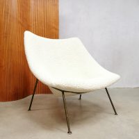 midcentury vintage design Oyster chair Pierre Paulin Arifort