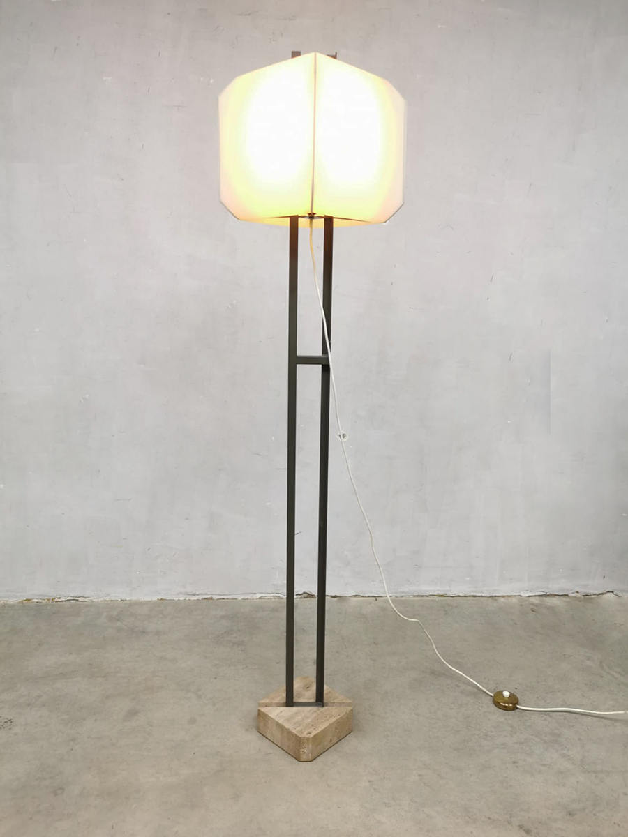Midcentury Italian design floor lamp vloerlamp Bruno Munari Bali Danese