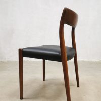 vintage Moller danish dining chairs Niels Otto moller model 77 eetkamerstoelen walnut Møllers møbelfabrik
