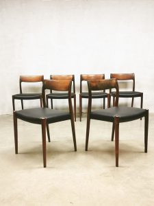 Midcentury dining chairs eetkamerstoelen Niels O Moller Møbelfabrik