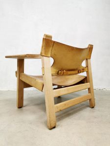 Midcentury vintage design Spanish chair Borge Mogensen Fredericia seventies jaren 70
