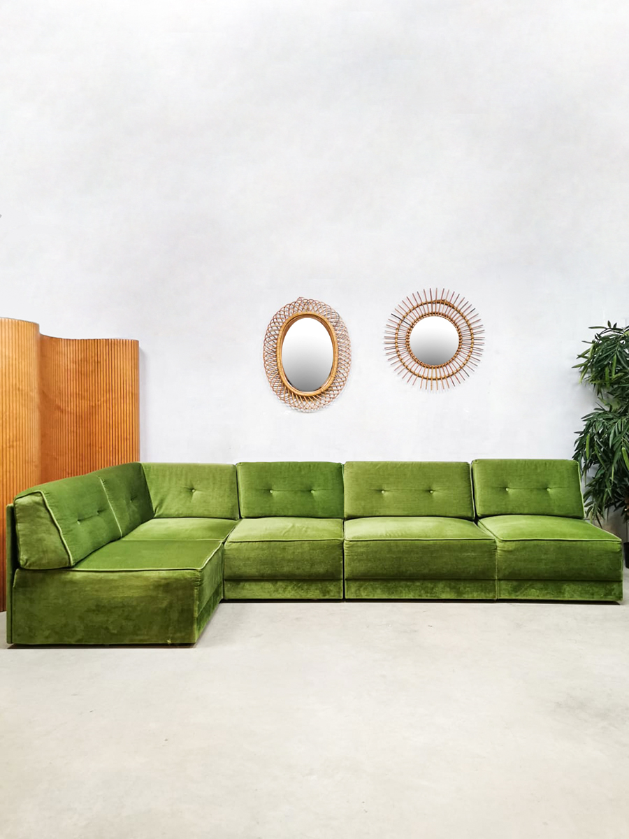 Midcentury modular sofa elementen bank 'Green velvet spirit'