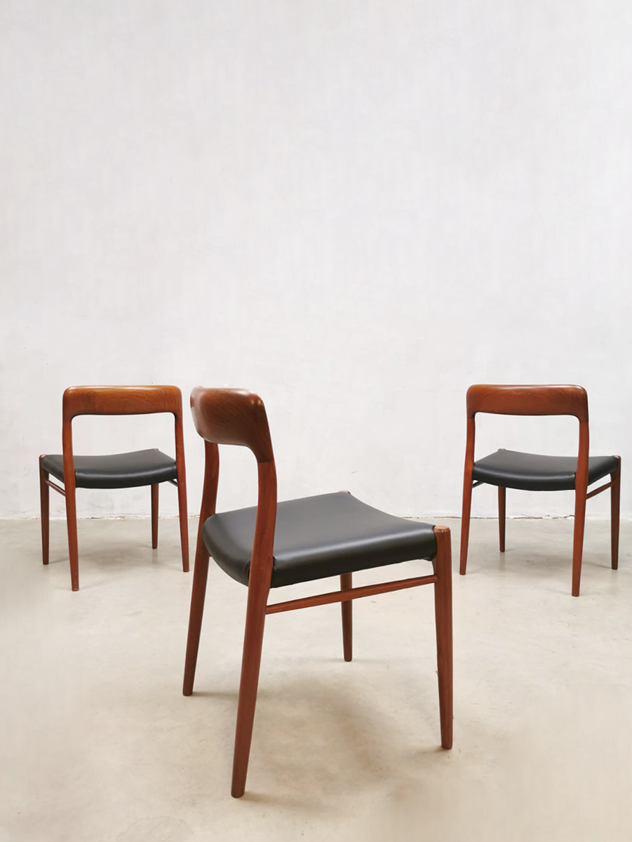 Midcentury design dining chairs eetkamerstoelen Niels Moller Møbelfabrik