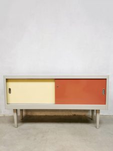 Vintage Industrial sideboard cabinet industrieel dressoir Ahrend Holland