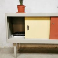 Vintage Industrial sideboard cabinet Ahrend de Cirkel 'minimalism'