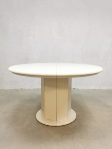Bestwelhip vintage German design round extendable dining table Duits desingn ronde verlengbare eettafel table from Kondor Möbel-Perfektion
