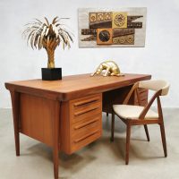 Vintage Danish teak desk bureau Ib Kofod-Larsen voor Faarup Møbelfabrik