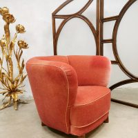 Scandinavian midcentury curved Banana chair lounge fauteuil mohair 'pink lady'