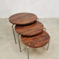 Vintage palissander round nesting tables bijzettafeltjes