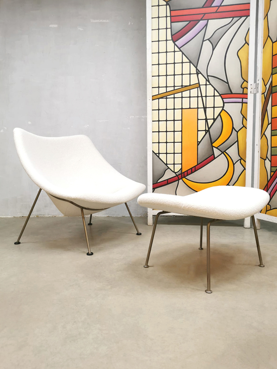 Midcentury Dutch design 'Oyster' easy chair and ottoman Pierre Paulin Artifort F157 bouclé