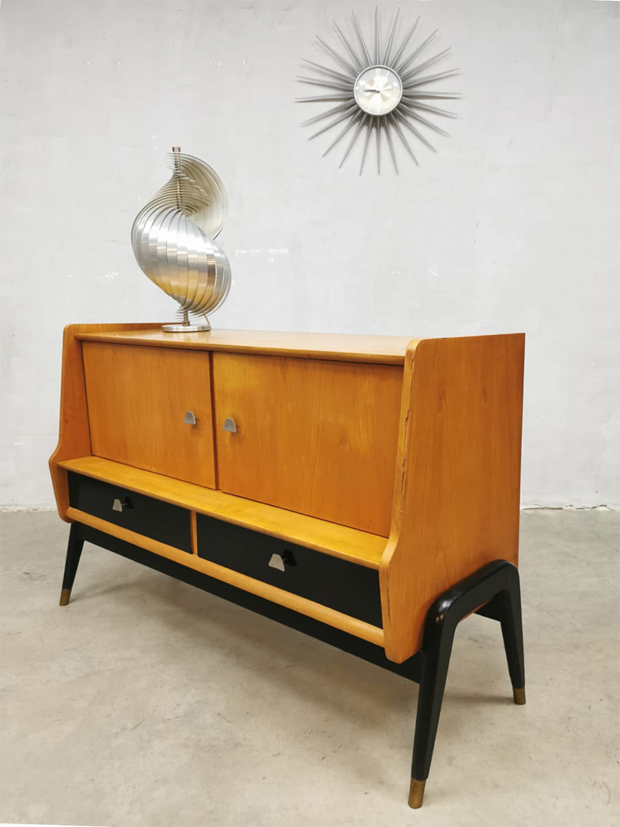 Scandinavian design sideboard cabinet dressoir 'Two tone' | Bestwelhip