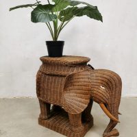 Vintage rattan wicker side table Elephant rotan olifant bijzettafel