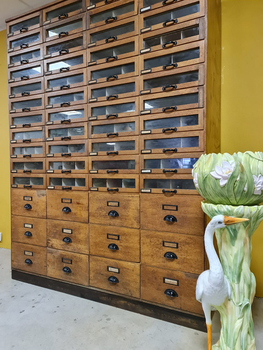 Vintage chest of drawers haberdashery fourniturenkast apothekerskast | Bestwelhip