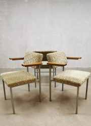 eetkamerstoelen Nederlands vintage design Gijs van der Sluis nr. 33 design dining arm chairs