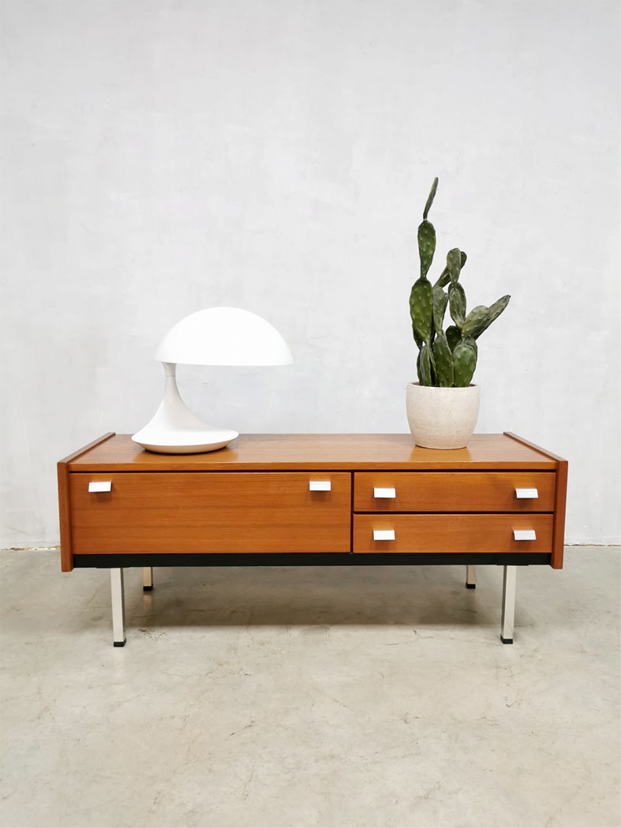 Vintage Dutch design lowboard cabinet dressoir tv kast 'Perfect minimalism'