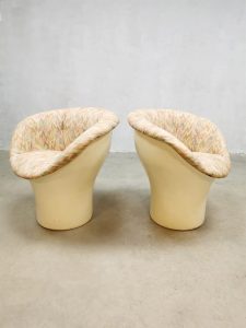 Vintage Italiaans chairs kuipstoelen 'Space age' organic