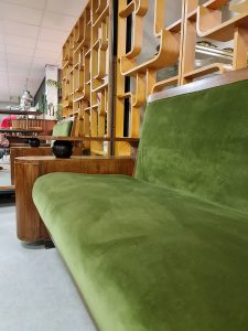 Unique art deco sofa 'luxury green velvet'