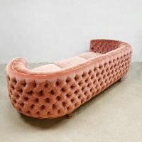 midcentury design sofa antique rococo padded gecapitonneerd bank pink velvet
