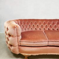 sofa antique rococo padded gecapitonneerd bank pink velvet