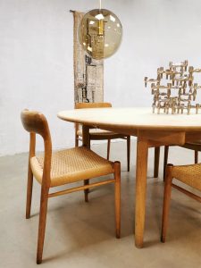 Vintage Danish design dining chairs vintage eetkamerstoelen Niels Møller