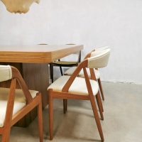 vintage eetkamer tafel XL Kai Kristiansen stoelen dining table