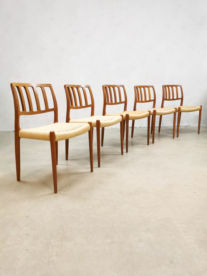 Danish design teak dining chairs eetkamerstoelen Niels O. Møller Model 83