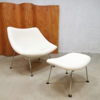 Vintage Dutch design Oyster easy chair fauteuil F157 Artifort Pierre Paulin