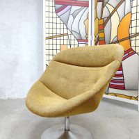 Vintage Dutch design swivel chair draaifauteuil Rudolf Wolf voor Rohé Noordwolde sixties