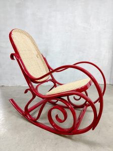 Vintage Rocking chair schommelstoel Michael Thonet