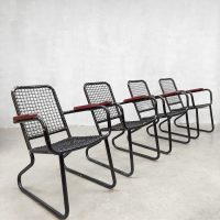 Vintage wire garden chairs sixties draadstoelen tuinstoelen 'Minimalism' sixties jaren 60 design