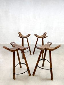 Antique vintage design brutalist Spanish barstools Spaanse barkrukken bar kruk wooden stool