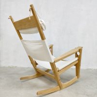 Modern Danish design rocking chair schommelstoel Hans J. Wegner Getama GE-673