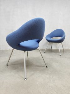 Dutch modern design dining chairs eetkamerstoelen René Holten Artifort Shark