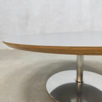 Vintage Dutch design tulip round coffee table Geoffrey Harcourt Artifort