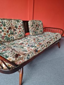 Midcentury Ercol model 355 sofa daybed Lucian Randolph Ercolani