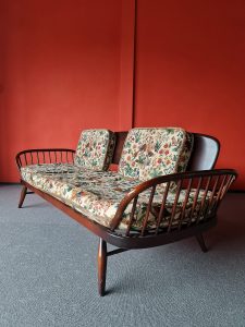 Vintage Ercol model 355 sofa daybed Lucian Randolph Ercolani