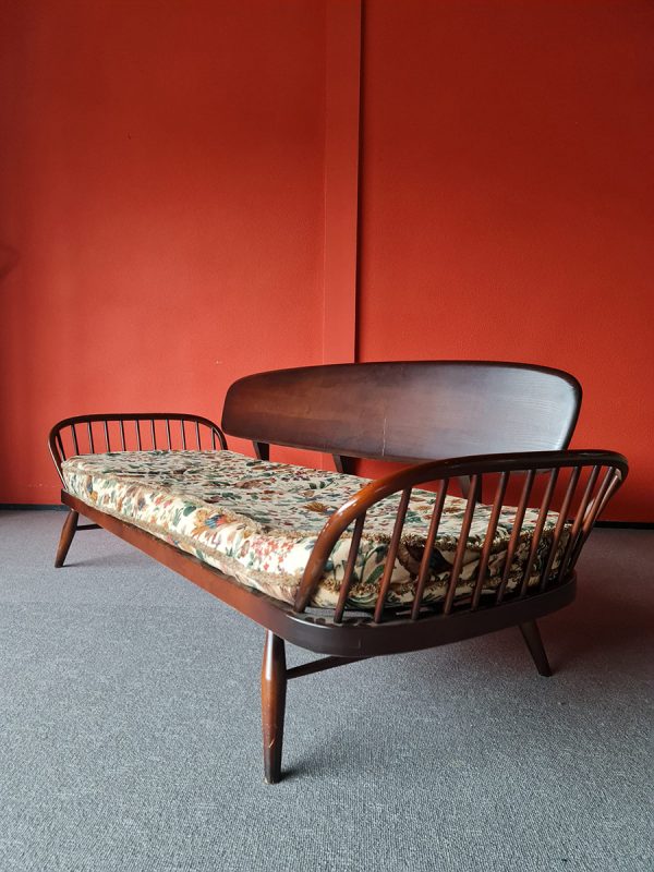 Vintage design Ercol sofa daybed model 355 Lucian Randolph Ercolani