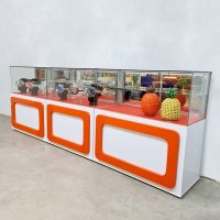 Vintage space age shop counter display cabinet 'Groovy 70's'